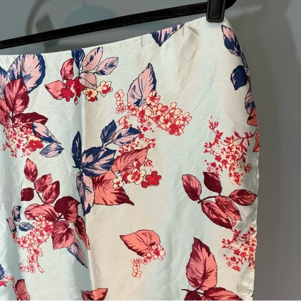 Bershka Silky Square Scarf in Blue/Red/Pink Floral Print